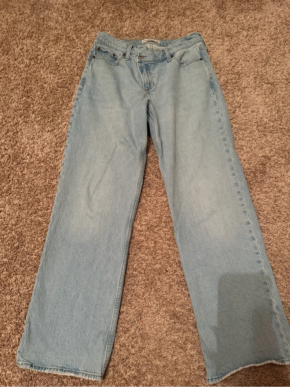 Abercrombie & Fitch Light Wash Wide-Leg Jeans